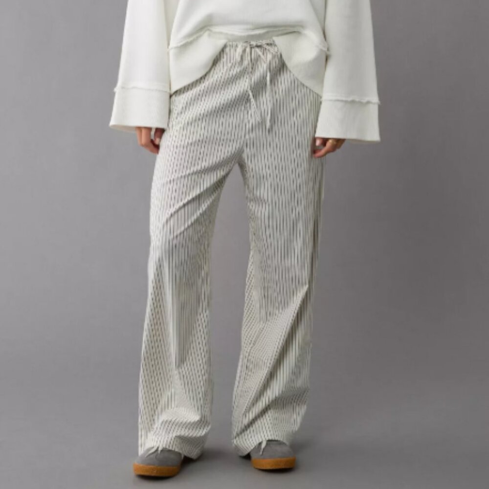 American Eagle Wide Leg Drawstring Stripped PJ Style Pants - Large in White